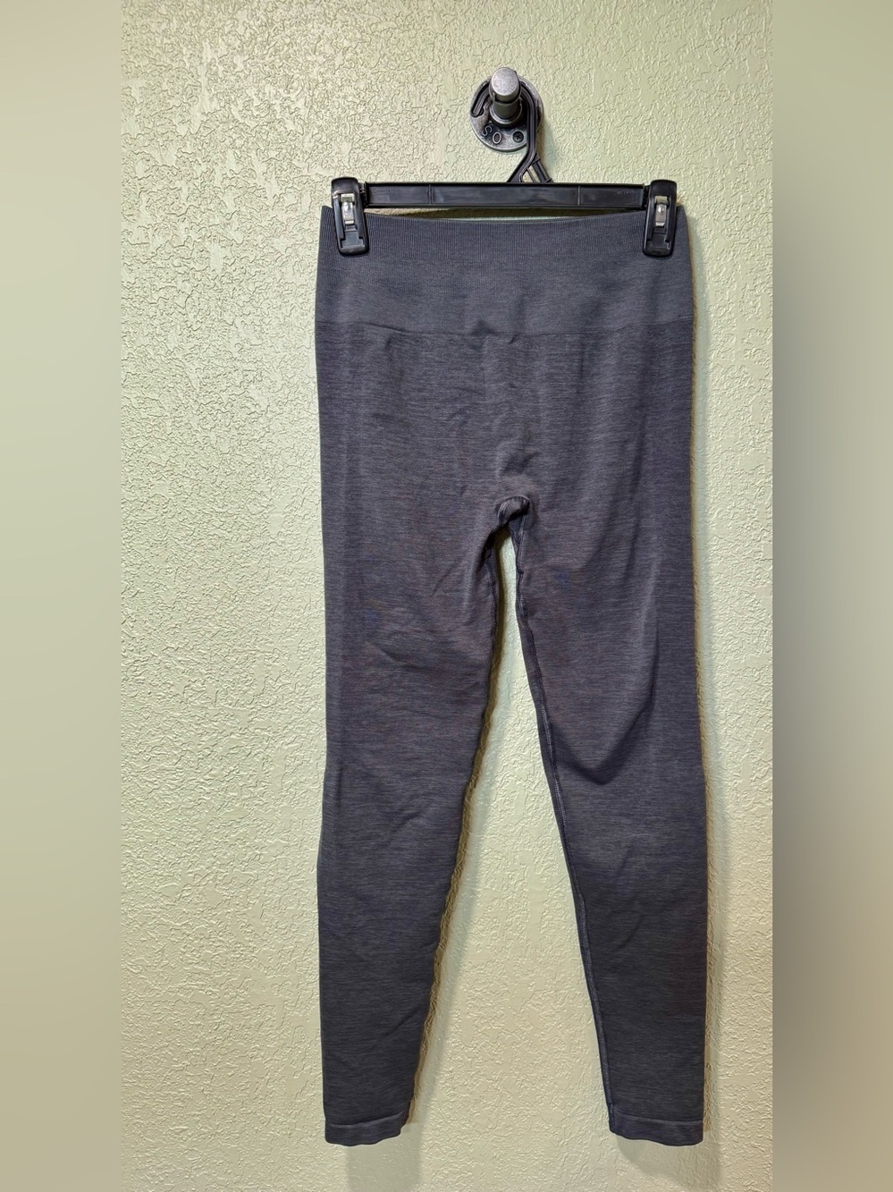 Alphalete Charcoal Gray High-Rise Leggings size Medium